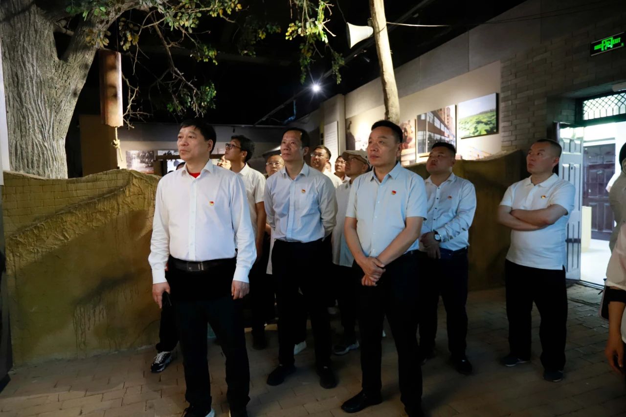 砥礪初心使命，汲取奮進(jìn)力量丨花花牛乳業(yè)集團(tuán)黨委組織開展學(xué)習(xí)“焦裕祿精神”主題黨日活動(dòng)