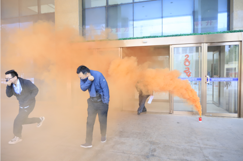 增強消防意識，筑牢安全底線丨花花牛乳業(yè)集團組織消防應急演練