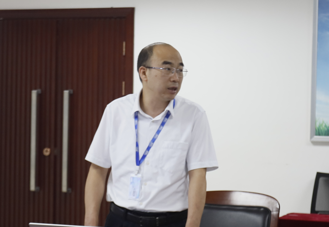 繼往開來 · 再創(chuàng)輝煌 | 花花牛乳業(yè)集團(tuán)召開9月營(yíng)銷、養(yǎng)殖及飼料月度經(jīng)營(yíng)工作會(huì)議