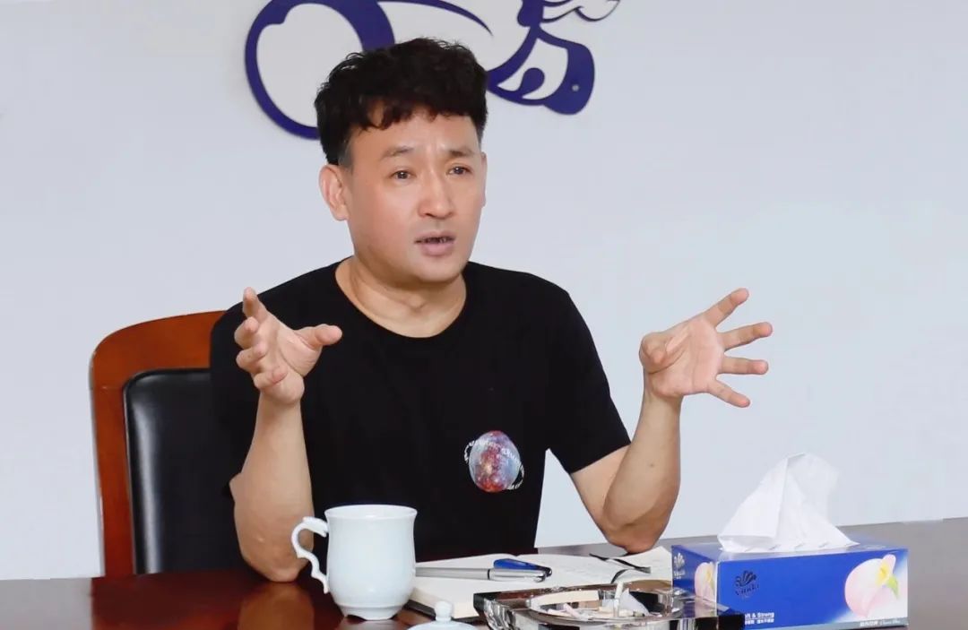 凝心聚力·贏創(chuàng)未來(lái) | 花花牛乳業(yè)集團(tuán)召開(kāi)營(yíng)銷(xiāo)、養(yǎng)殖及飼料經(jīng)營(yíng)工作會(huì)議