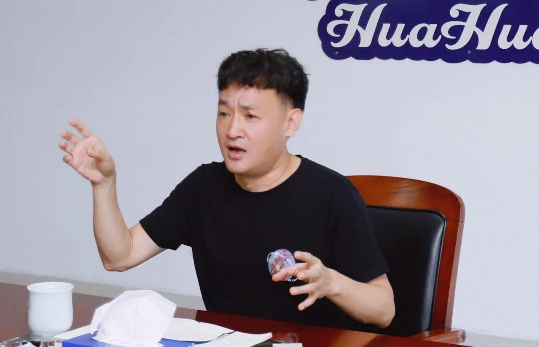 凝心聚力·贏創(chuàng)未來(lái) | 花花牛乳業(yè)集團(tuán)召開(kāi)營(yíng)銷(xiāo)、養(yǎng)殖及飼料經(jīng)營(yíng)工作會(huì)議