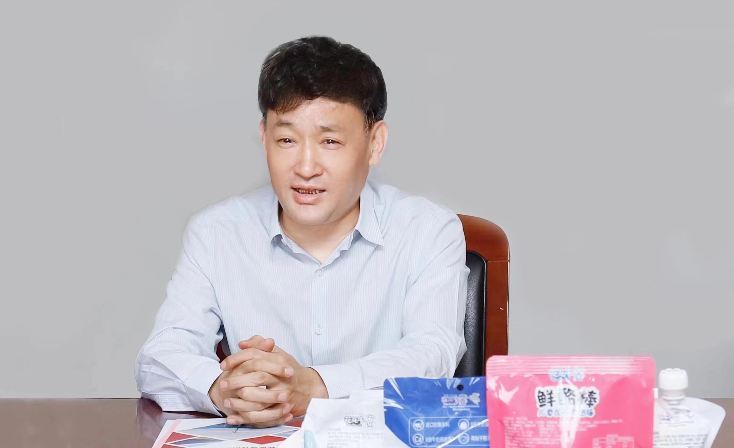 花花牛乳業(yè)集團(tuán)與國(guó)電河南新能源有限公司舉行光伏項(xiàng)目合作開發(fā)簽約儀式 花花牛乳業(yè)集團(tuán)與國(guó)電河南新能源有限公司舉行光伏項(xiàng)目合作開發(fā)簽約儀式