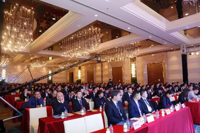 年度盛典|【凝心聚力 共贏未來(lái)】花花牛2017年客戶(hù)大會(huì)紀(jì)實(shí)