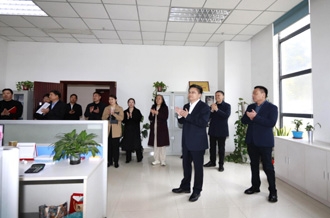 春光作序啟新程 暖心慰問鼓干勁 ——集團領(lǐng)導開展新春開工首日拜年慰問